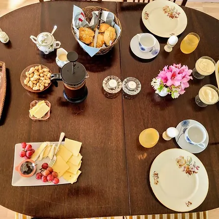 Stendalgaard Bed and Breakfast *